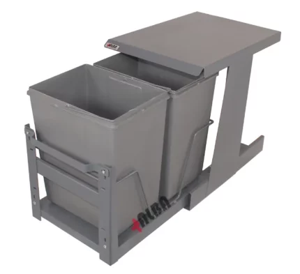سطل زباله ریلی کف سایز کوچک آلبا مدل S1010 با ریل تاندم آرام‌بند نصب‌شده داخل کابینت یونیت ۳۰ سانتی‌متر